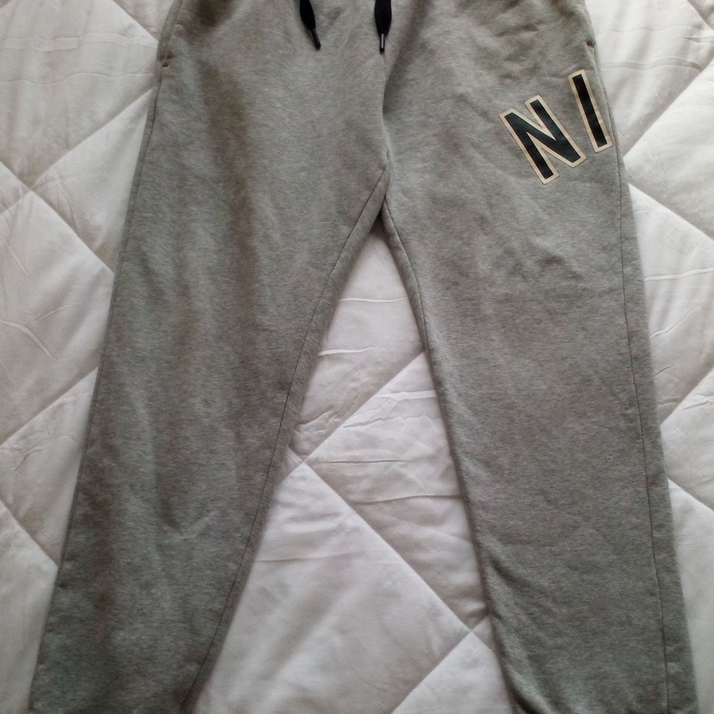 Unisex Nike Air Jogger Sweatpants with Black NIKE Lettering - Adult Sz Small